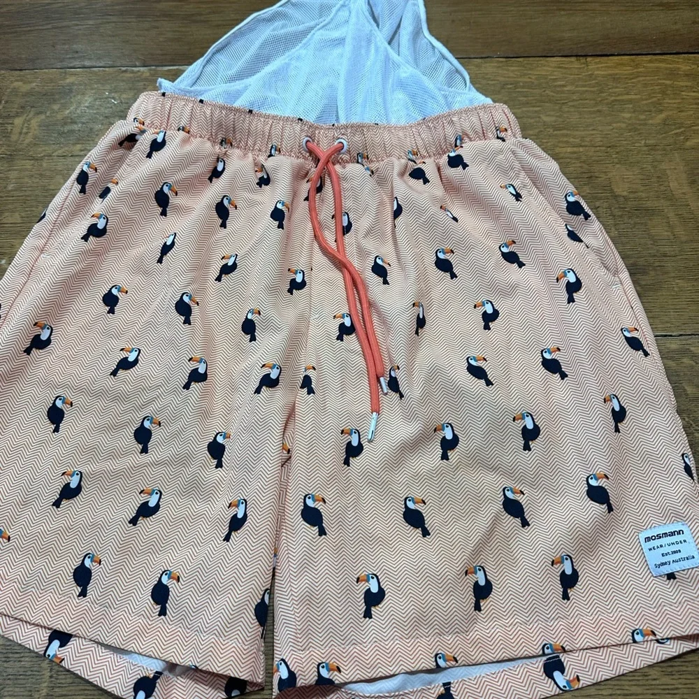 Mosmann Australia‎ Toucan print swim shorts sz medium(Z)